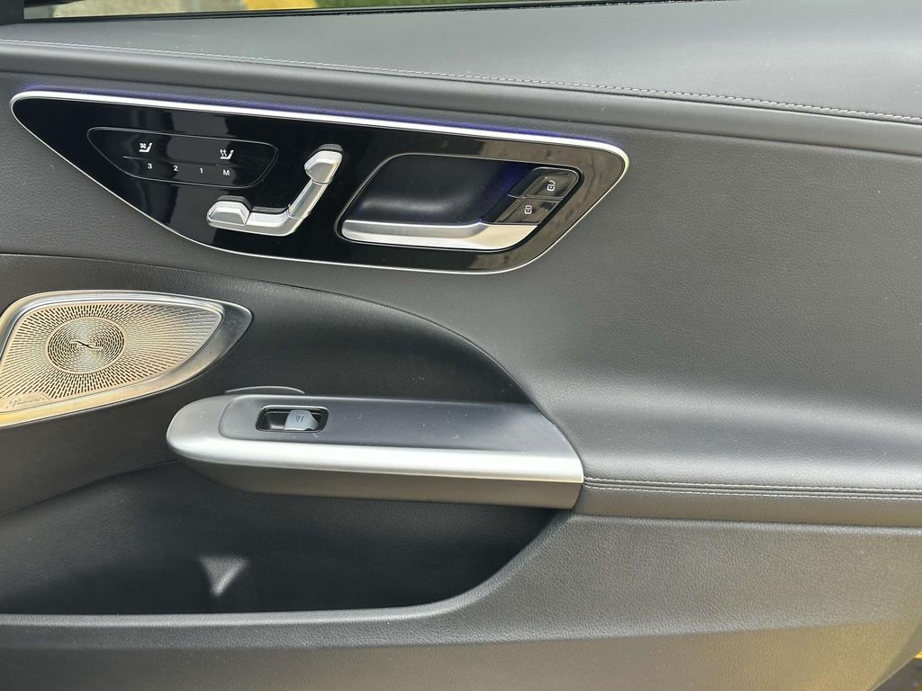 2024 Mercedes-Benz C-Class C 300 12