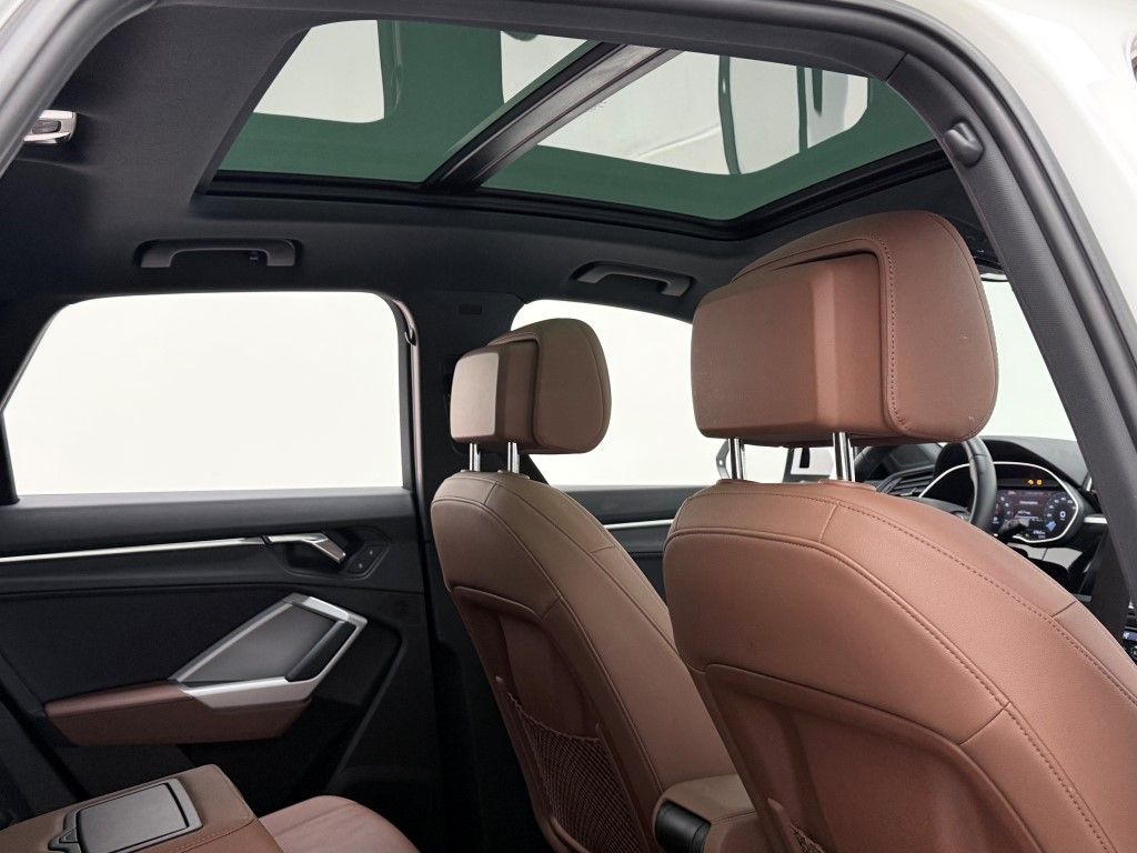 Thumbnail: 2022 Audi Q3 - 16