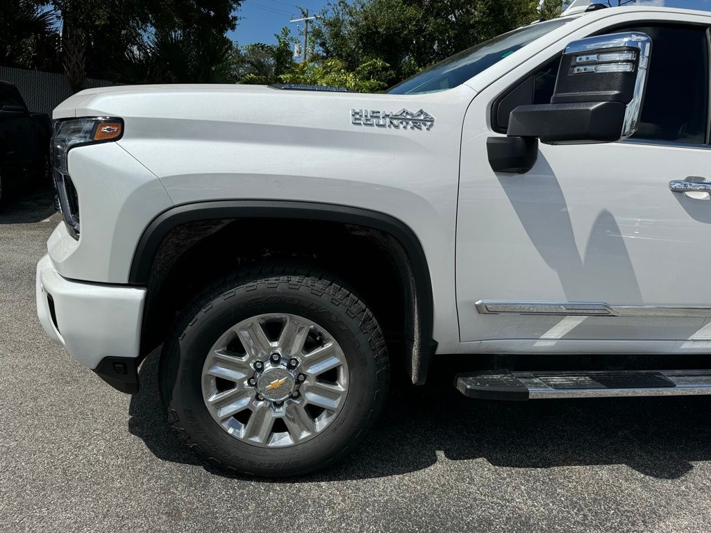 2025 Chevrolet Silverado 2500HD High Country 11