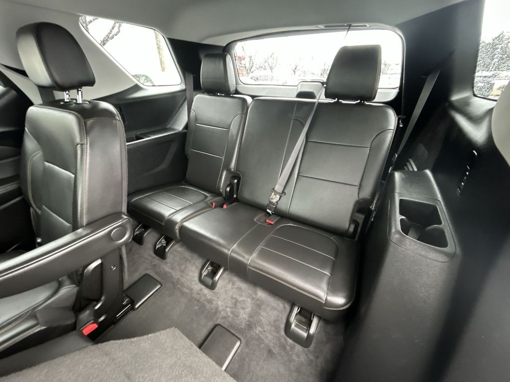 Thumbnail: 2020 Chevrolet Traverse - 23