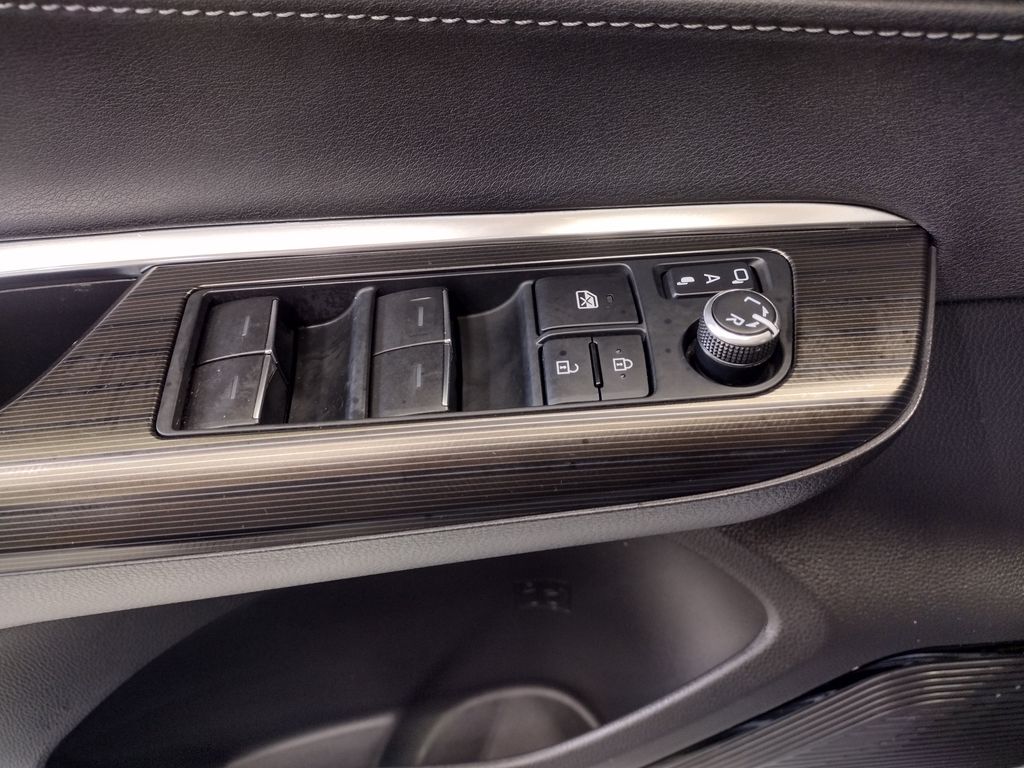 2022 Toyota Venza Limited