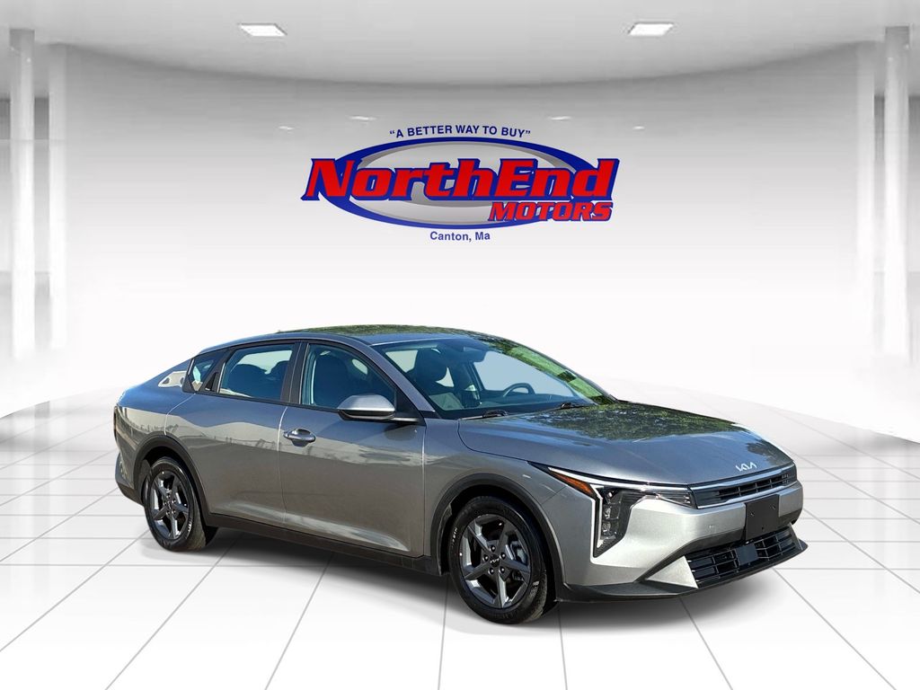 Steel Gray 2025 Kia K4 LXS FWD Sedan Front-Wheel Drive Continuously Variable Transmission