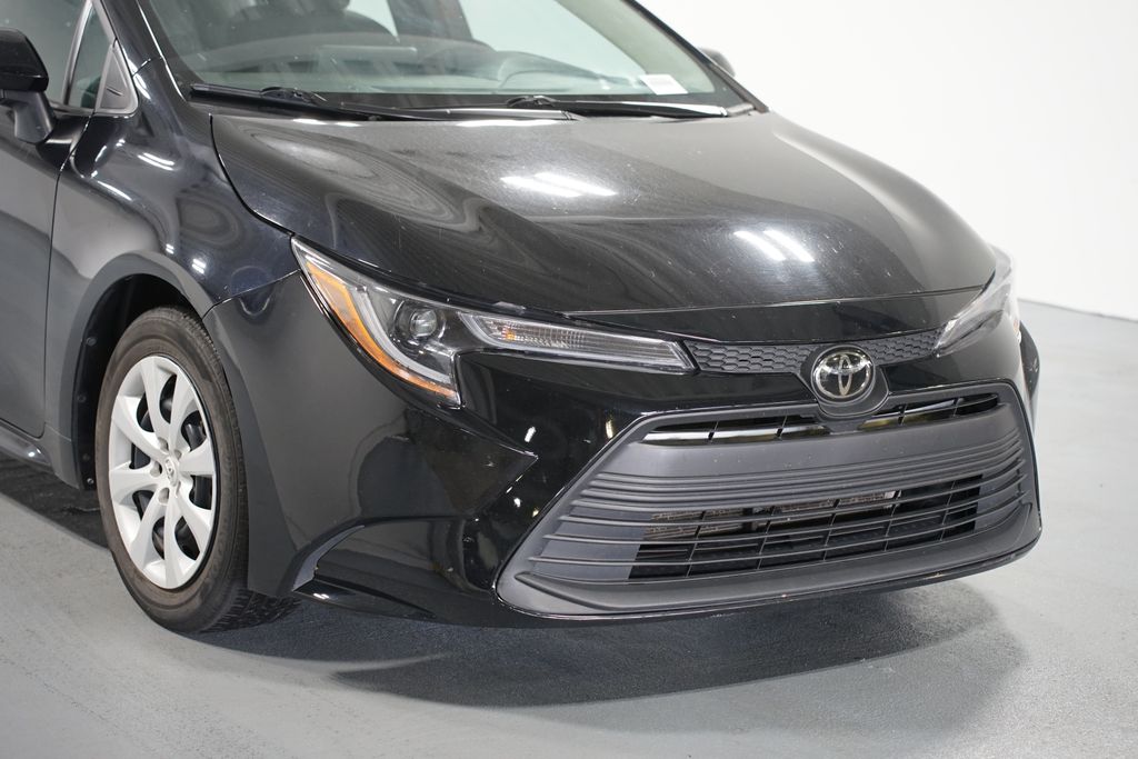 Thumbnail: 2023 Toyota Corolla - 4
