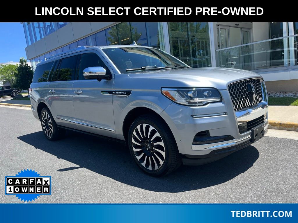 Silver Radiance Metallic Clearcoat 2023 Lincoln Navigator L Black Label 4WD SUV / Crossover Four-Wheel Drive Automatic