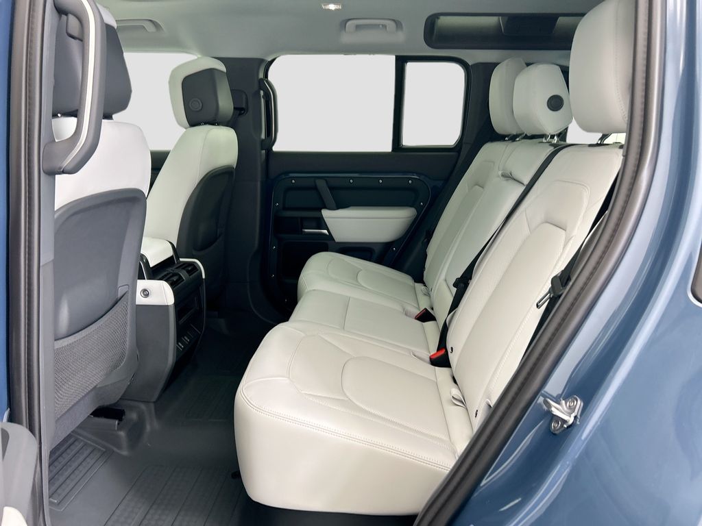 Thumbnail: 2026 Land Rover Defender - 20