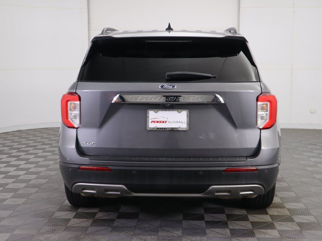 Thumbnail: 2022 Ford Explorer - 6