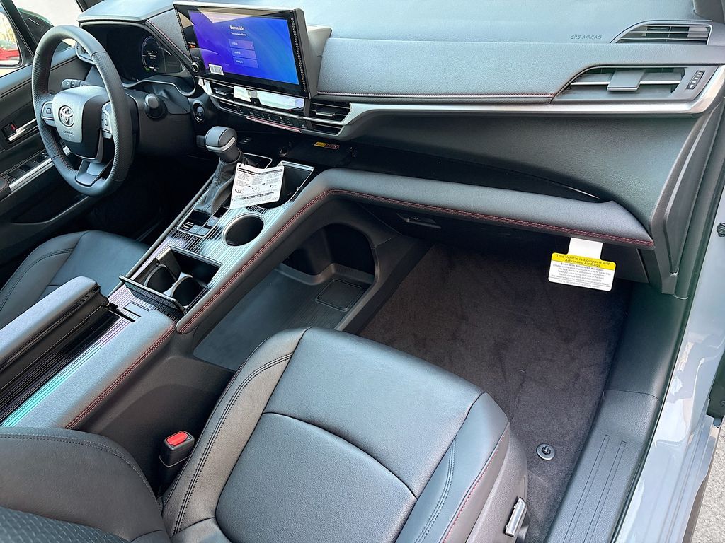 Thumbnail: 2026 Toyota Sienna - 17