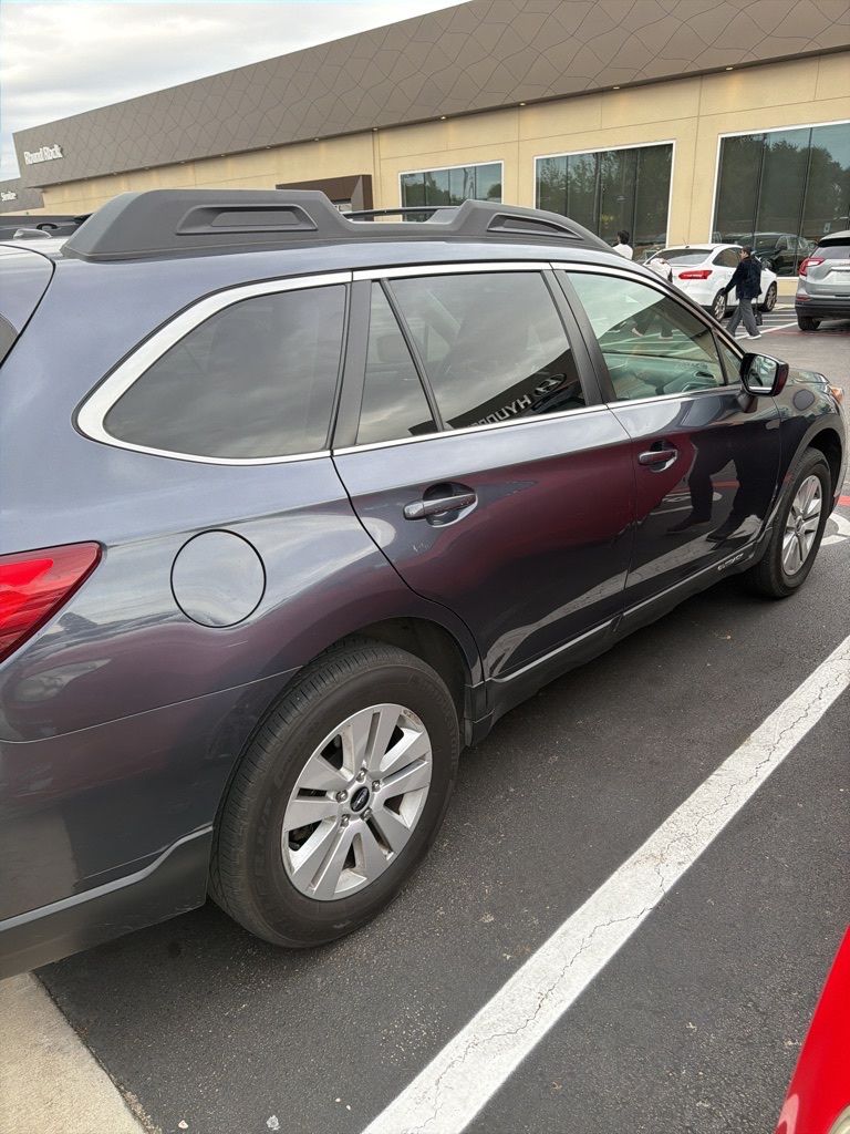 Thumbnail: 2015 Subaru Outback - 8