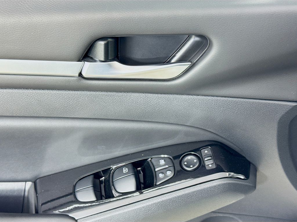 Used Car 2024 Nissan Altima  2.5 Sr For Sale Under $25,000 In Austin, Texas