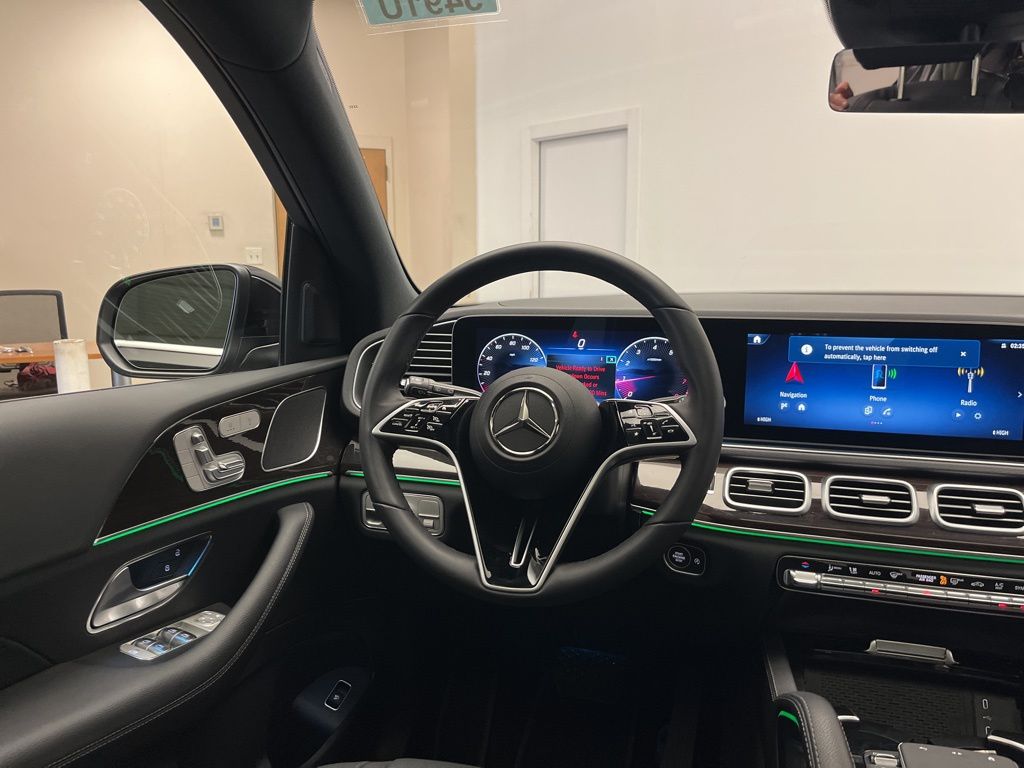 Thumbnail: 2025 Mercedes-Benz GLE - 26