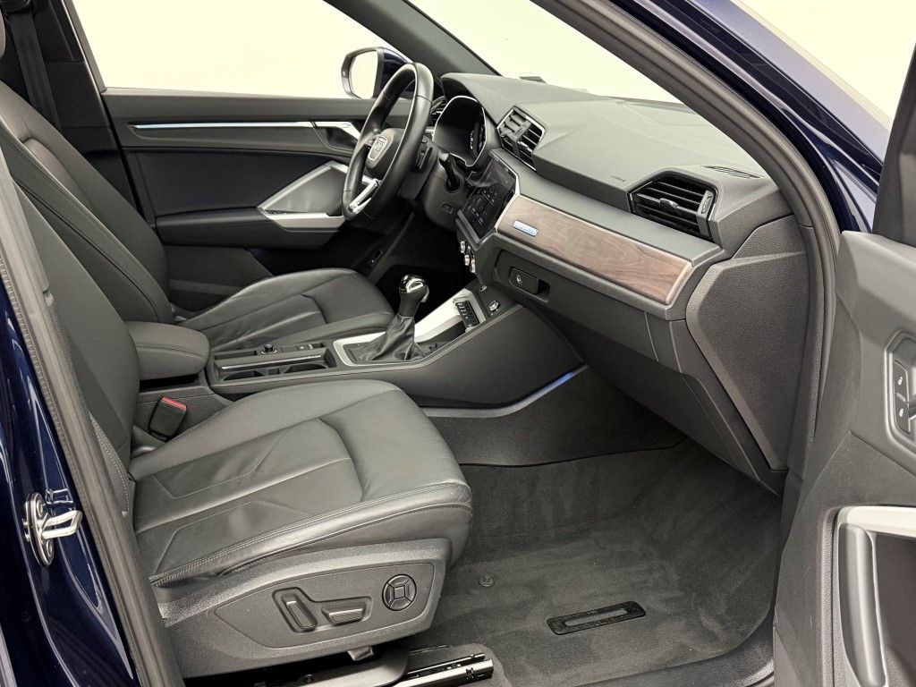 Thumbnail: 2021 Audi Q3 - 14