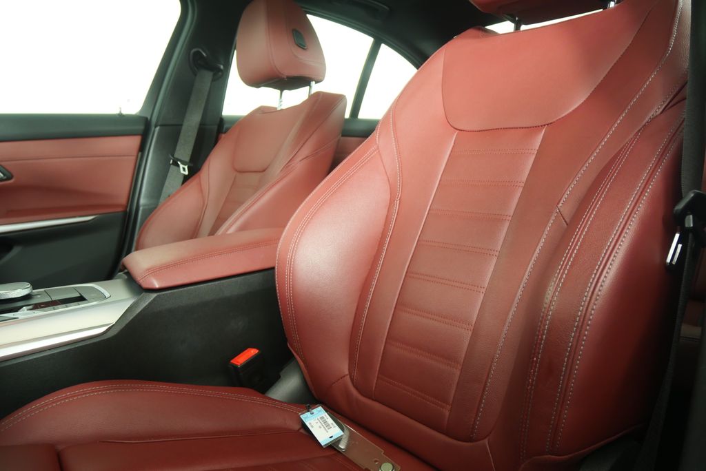 Thumbnail: 2023 BMW 3 Series - 11