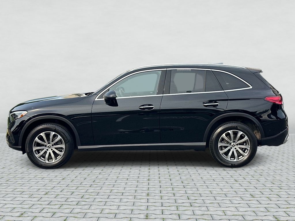 Thumbnail: 2026 Mercedes-Benz GLC - 8