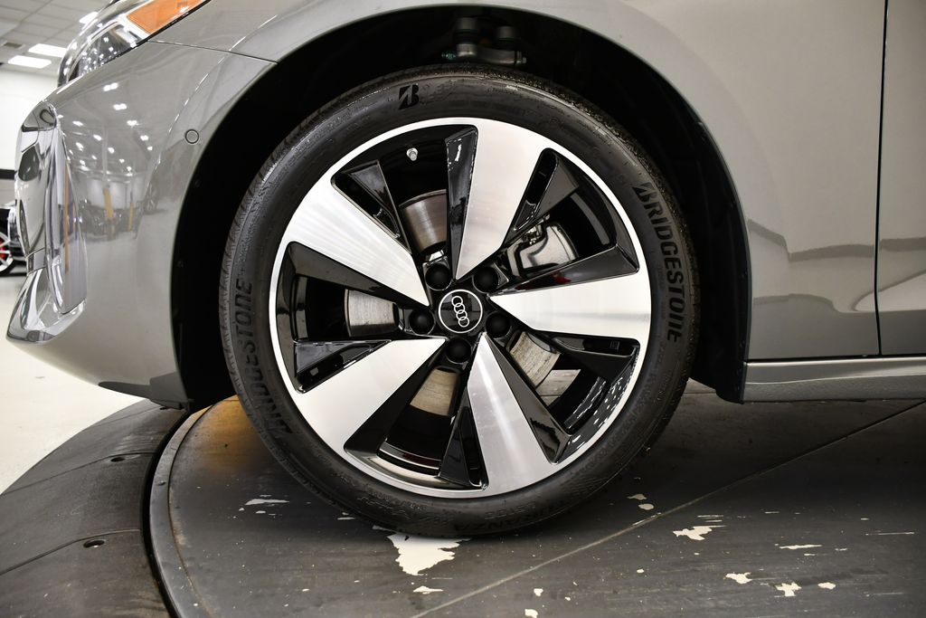 Thumbnail: 2025 Audi A5 - 13