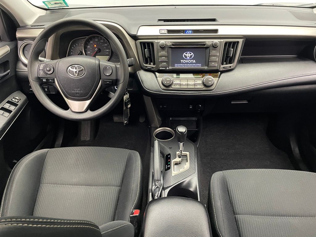 2014 Toyota RAV4 XLE 18