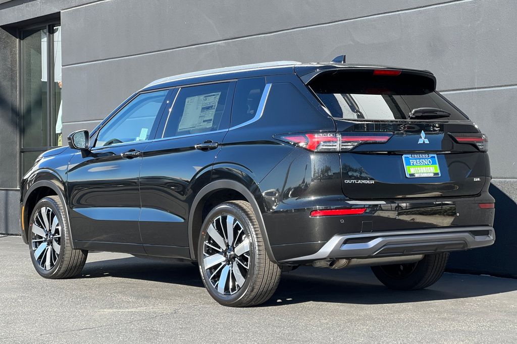 2026 Mitsubishi Outlander SEL - Photo 7