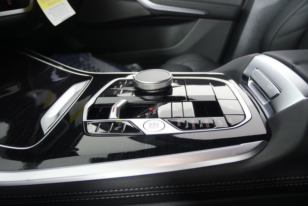 Thumbnail: 2026 BMW X5 - 20