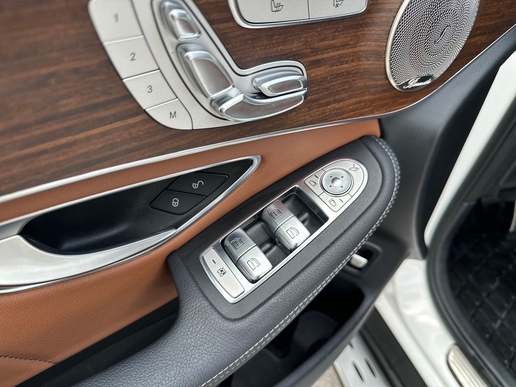Used Car 2021 Mercedes-benz Glc  Glc 300 For Sale Under $30,000 In Austin, Texas