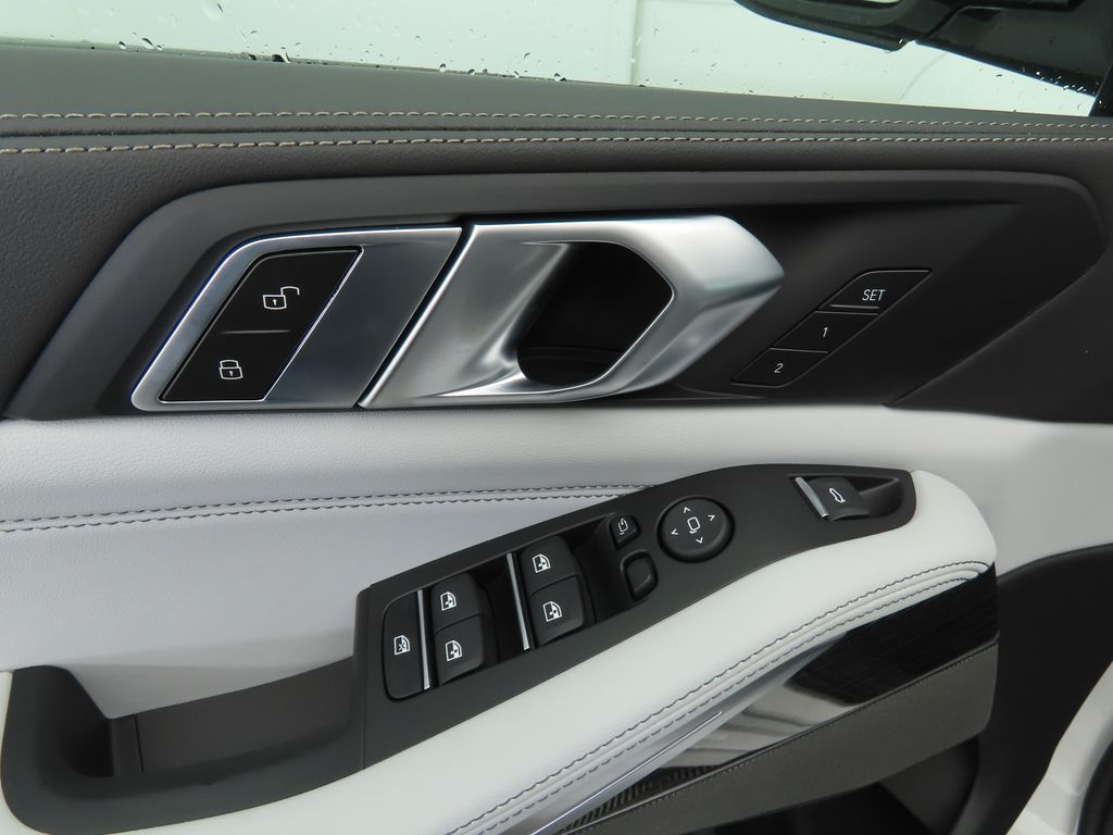 Thumbnail: 2026 BMW X5 - 23