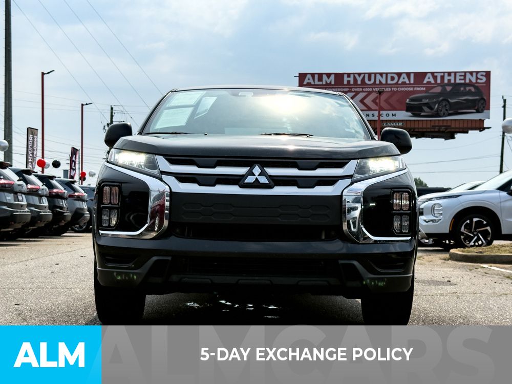 Used 2024 Black Mitsubishi 2.0 ES image 3