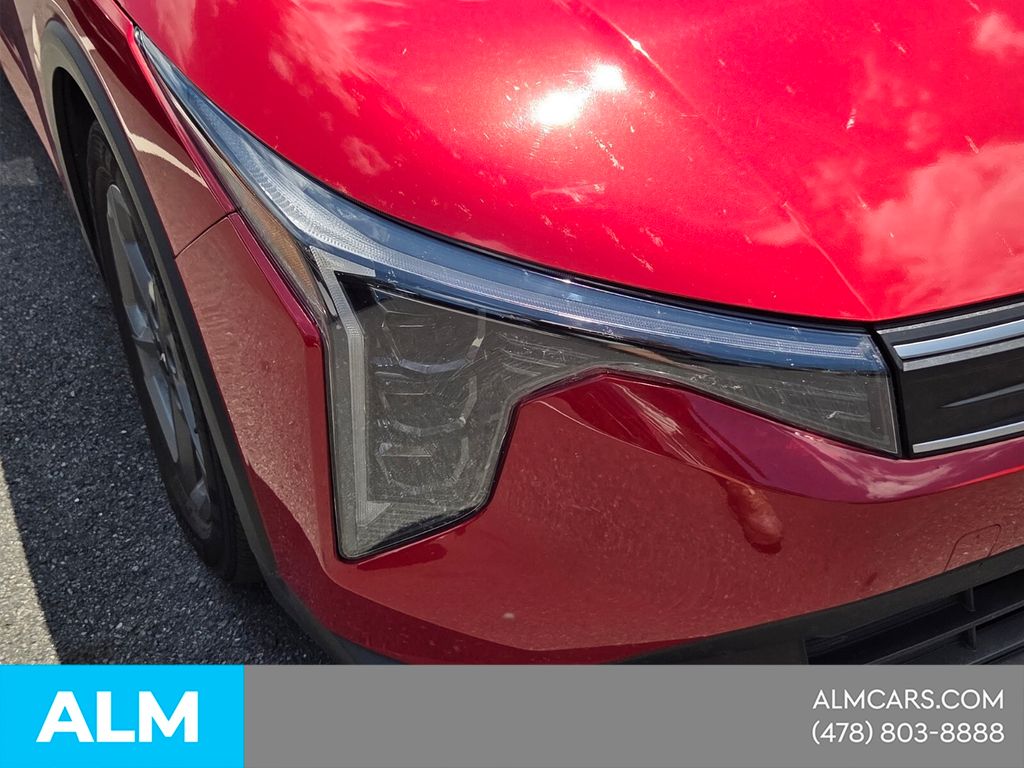 Used 2025 Red Kia LXS image 25