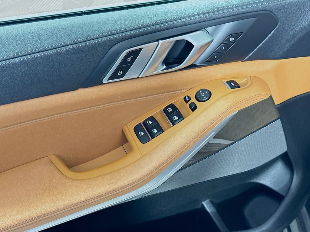 Thumbnail: 2021 BMW X5 - 18