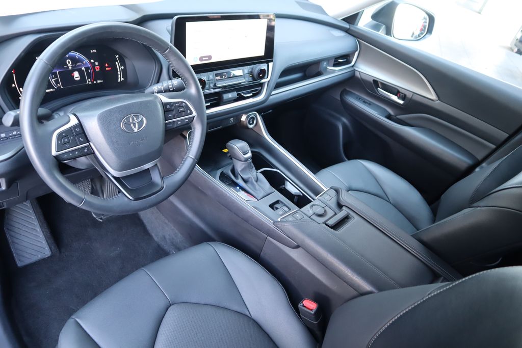 Thumbnail: 2025 Toyota Grand Highlander - 9