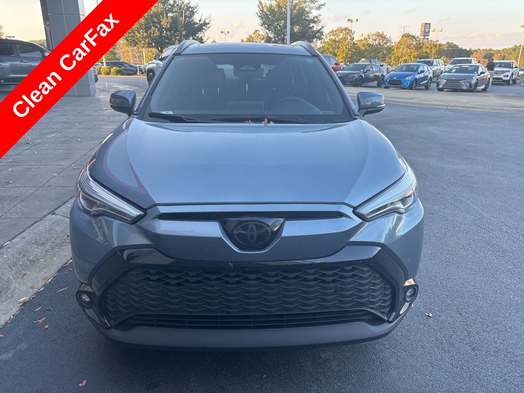 2024 Toyota Corolla Cross Hybrid XSE photo 3