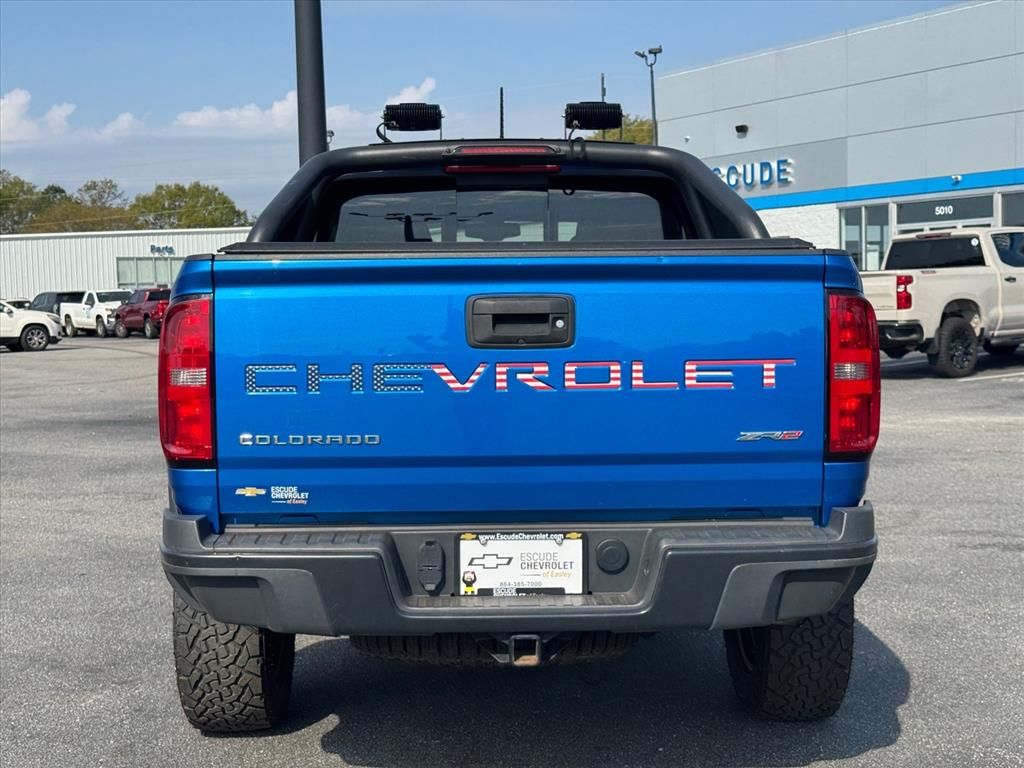 View vehicle photo 4