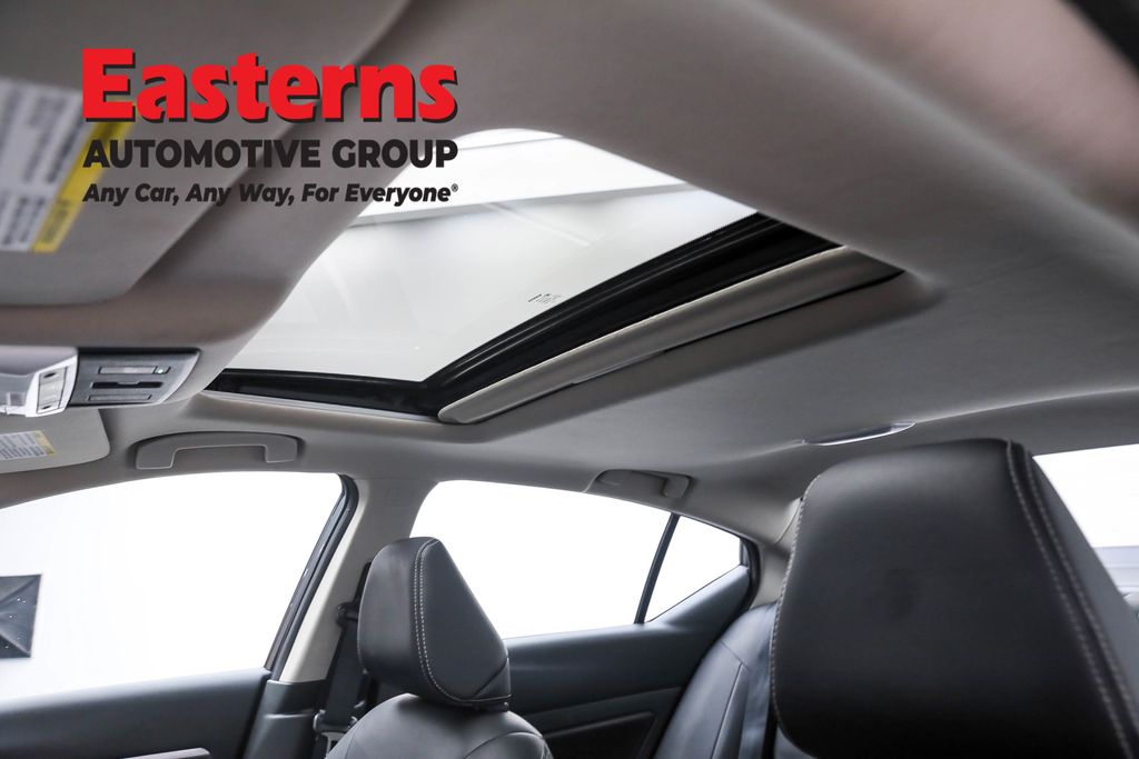 Used 2023 Gray Nissan 2.5 SL image 33