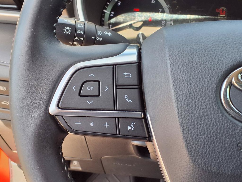 Used 2020 Toyota Highlander SUV
