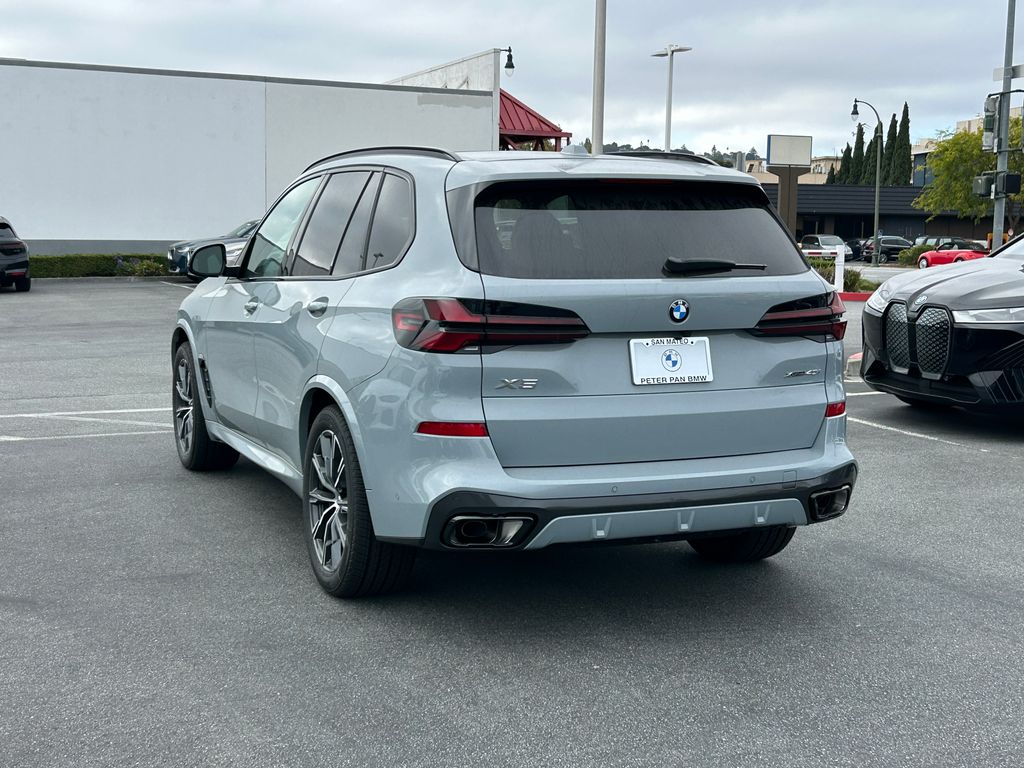 Thumbnail: 2026 BMW X5 - 3