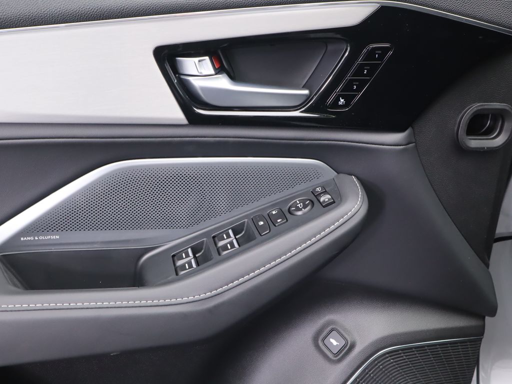 Thumbnail: 2026 Acura MDX - 26