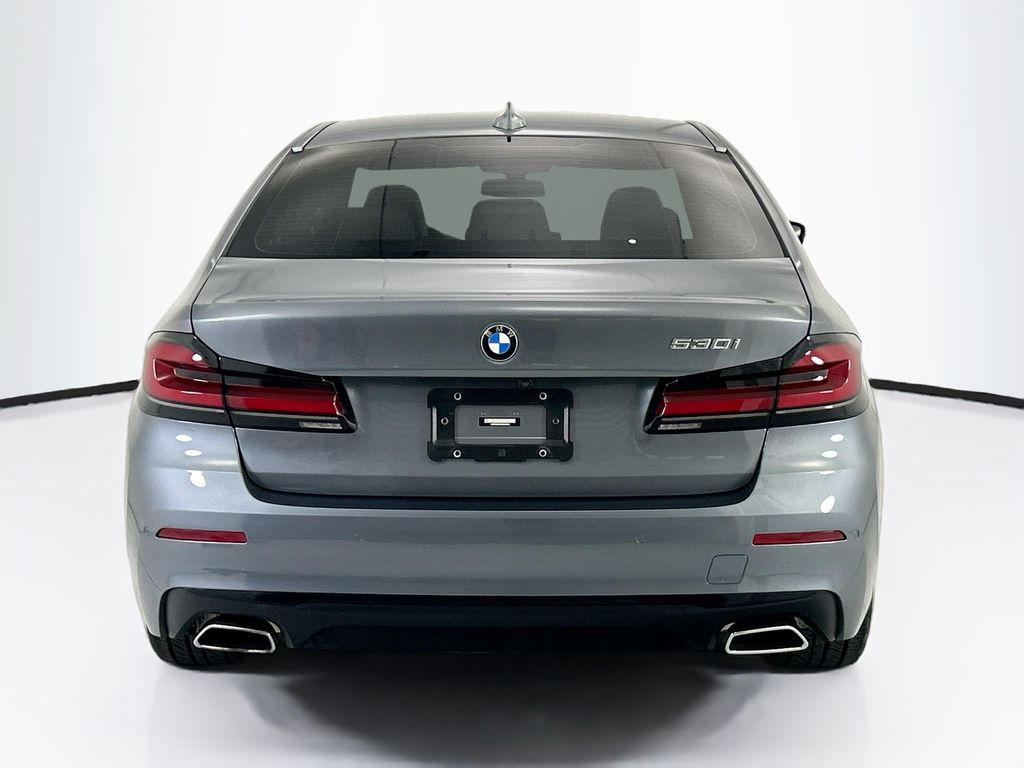 Thumbnail: 2022 BMW 5 Series - 6