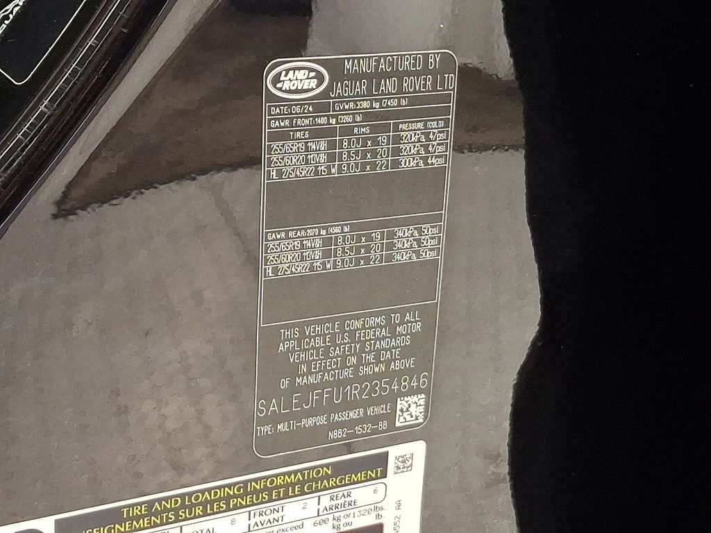 Thumbnail: 2024 Land Rover Defender - 28