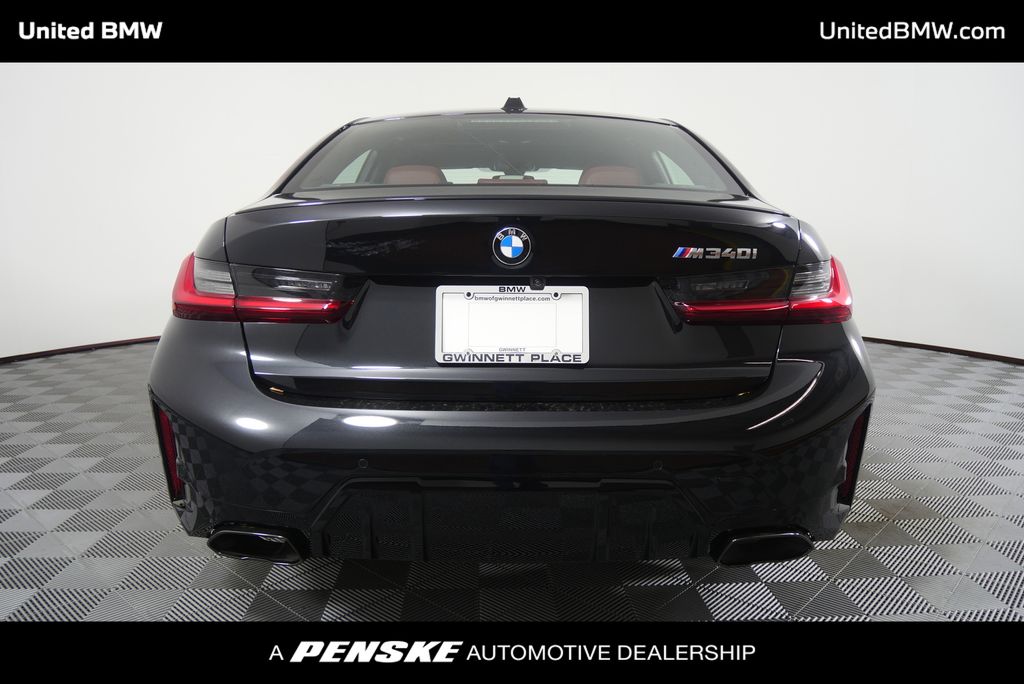 Thumbnail: 2026 BMW 3 Series - 4