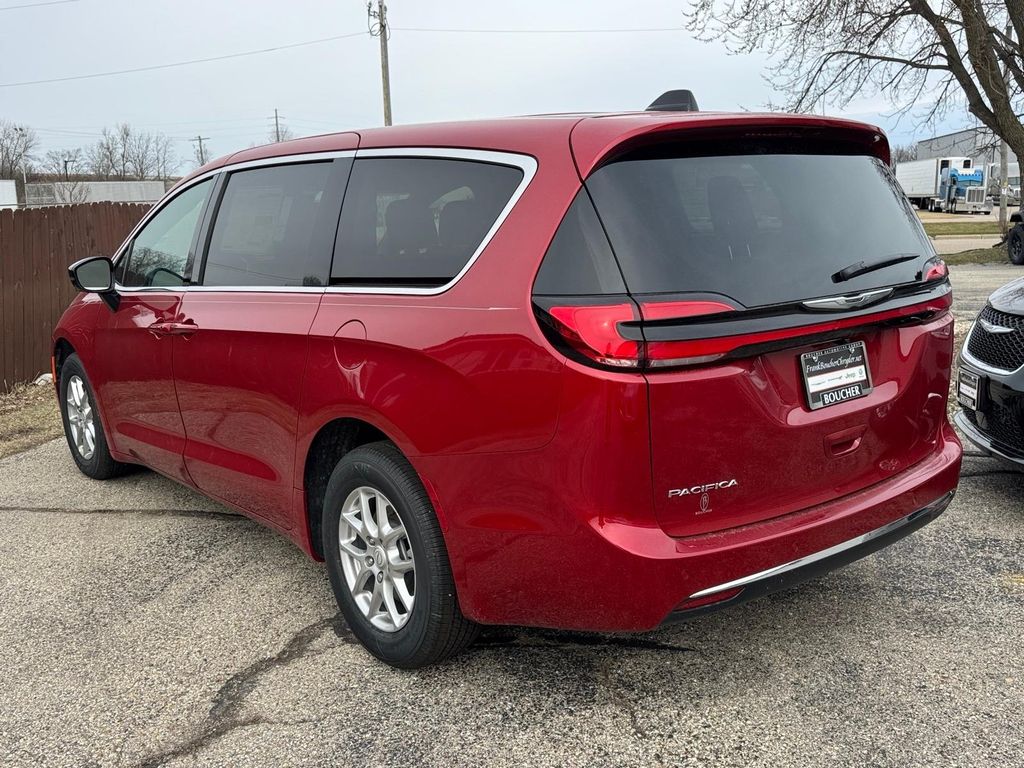 New 2026 Red Hot Pearlcoat Chrysler Select image 3
