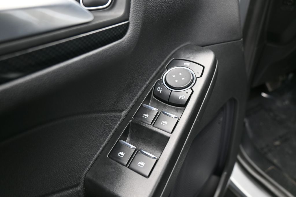 Used 2024 Silver Metallic Ford ST-Line image 25