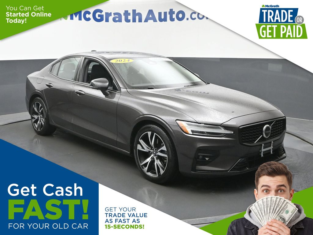 Platinum Gray Metallic 2024 Volvo S60 B5 Plus Dark Theme AWD Sedan All-Wheel Drive Automatic