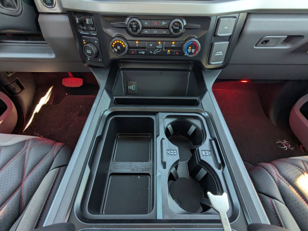2026 Ford F-250 Super Duty Black Widow