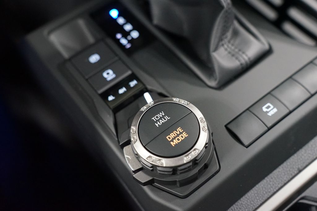 Thumbnail: 2026 Toyota 4Runner - 25
