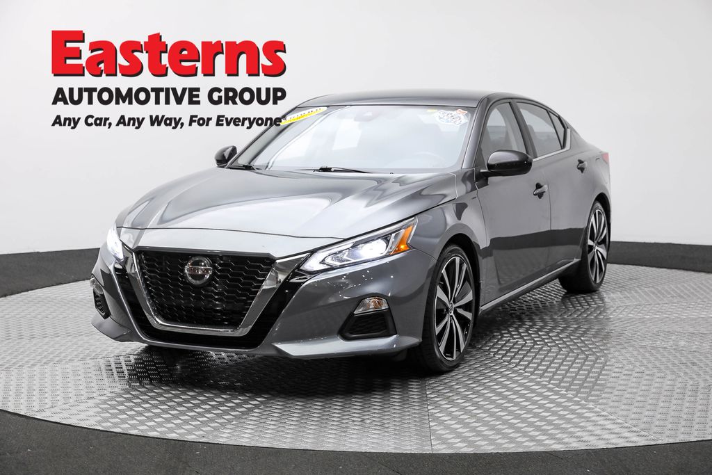 2022 Nissan Altima SR