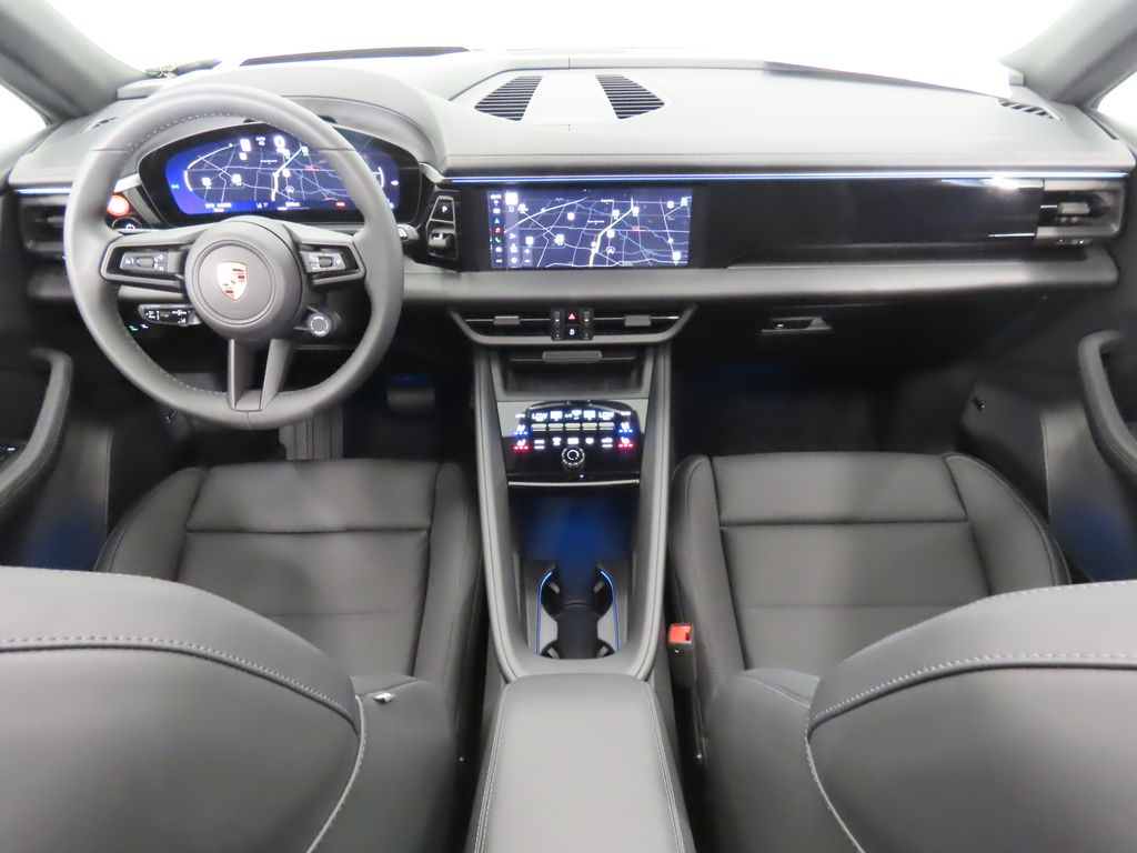 Thumbnail: 2025 Porsche Macan - 16