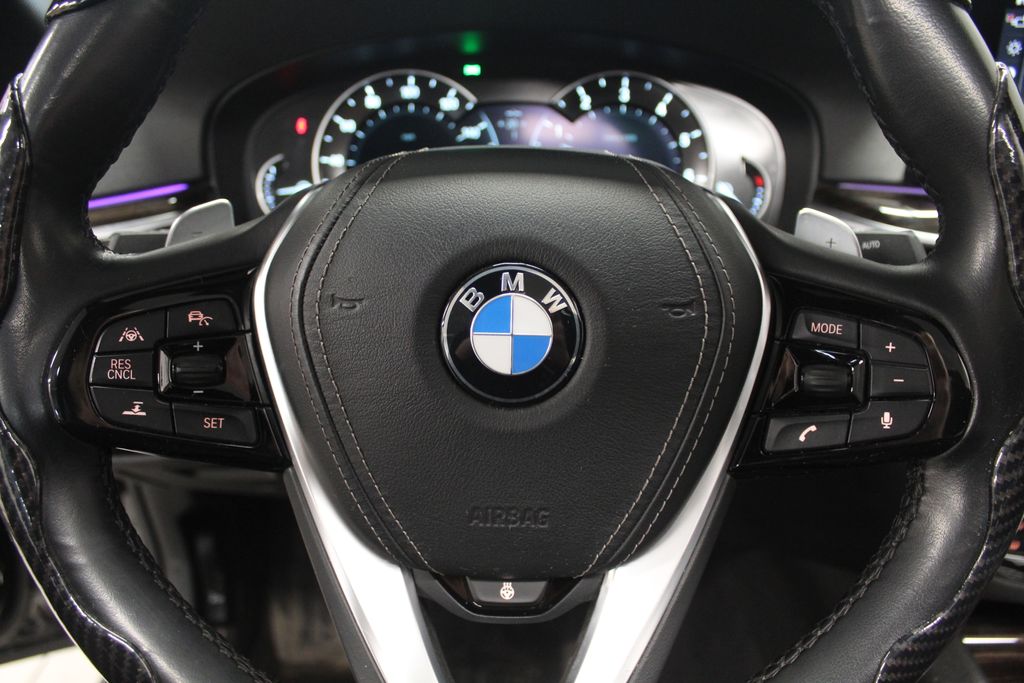 Thumbnail: 2019 BMW 5 Series - 20