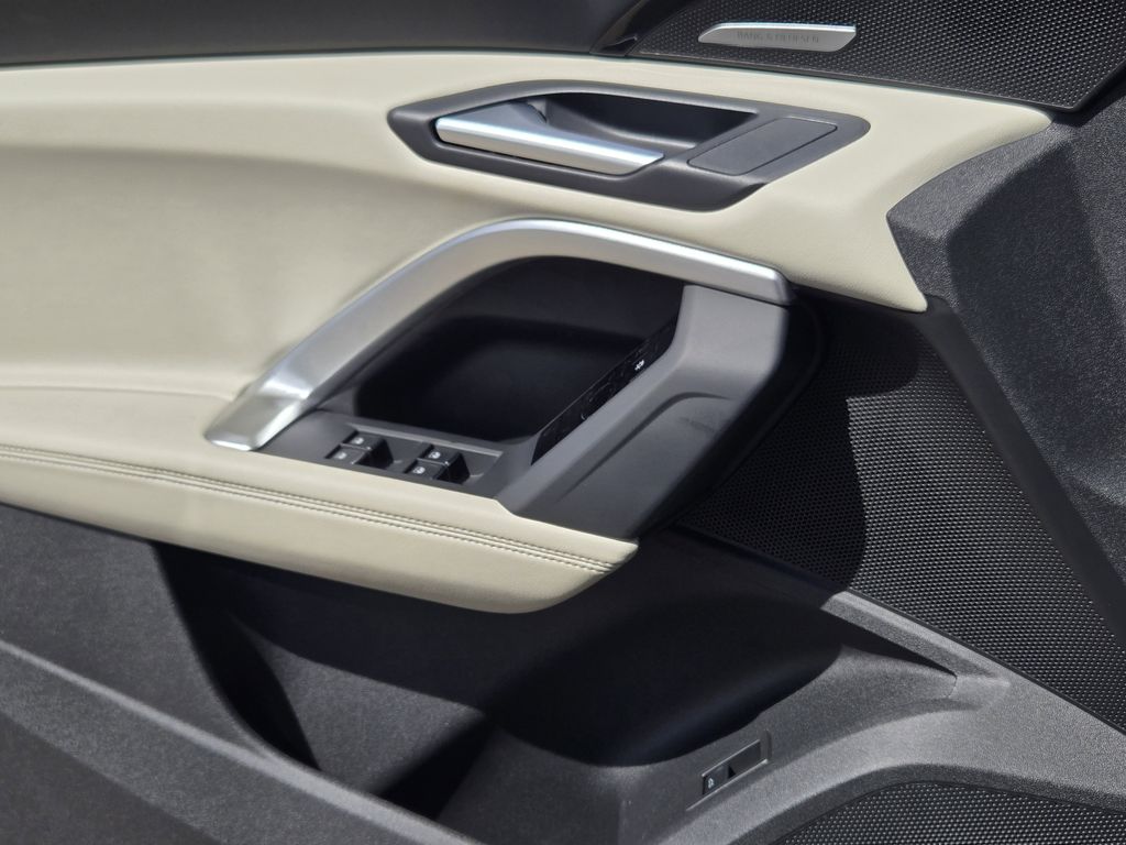 used 2025 Audi Q5 car, priced at $50,491