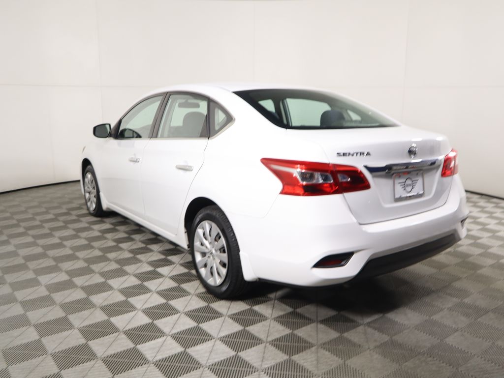 Thumbnail: 2018 Nissan Sentra - 7
