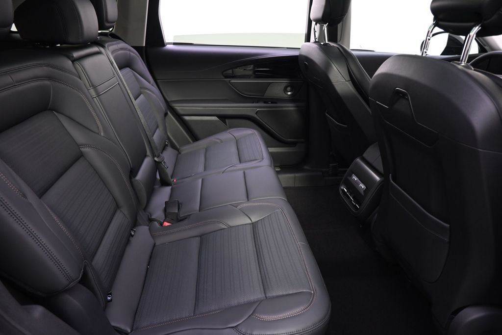 New 2026 Black Lincoln Reserve image 18