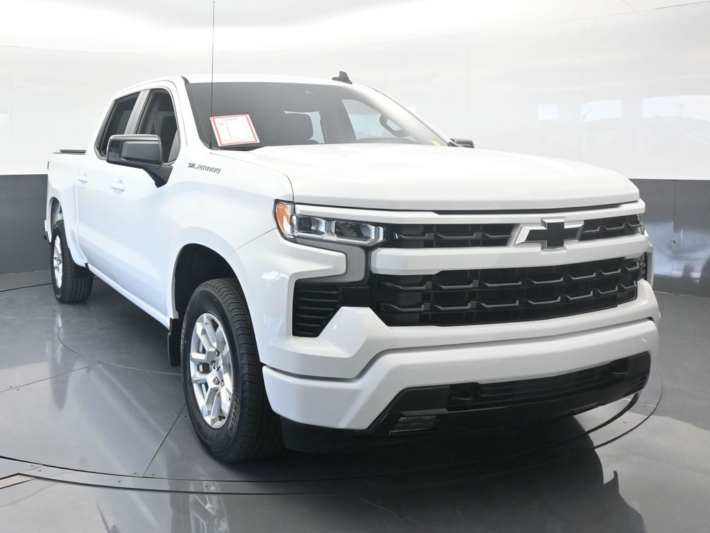 Used 2023 Summit White Chevrolet RST image 9