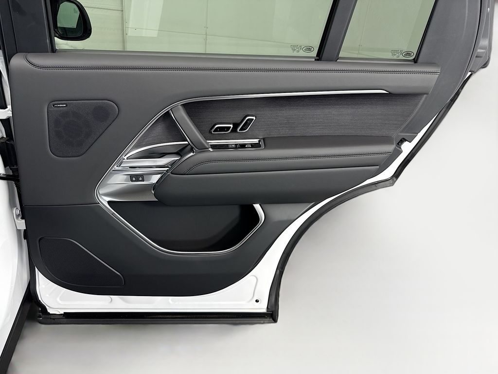 Thumbnail: 2026 Land Rover Range Rover - 26