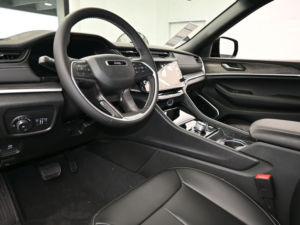 New 2026 Baltic Gray Metallic Clearcoat Jeep Limited image 12